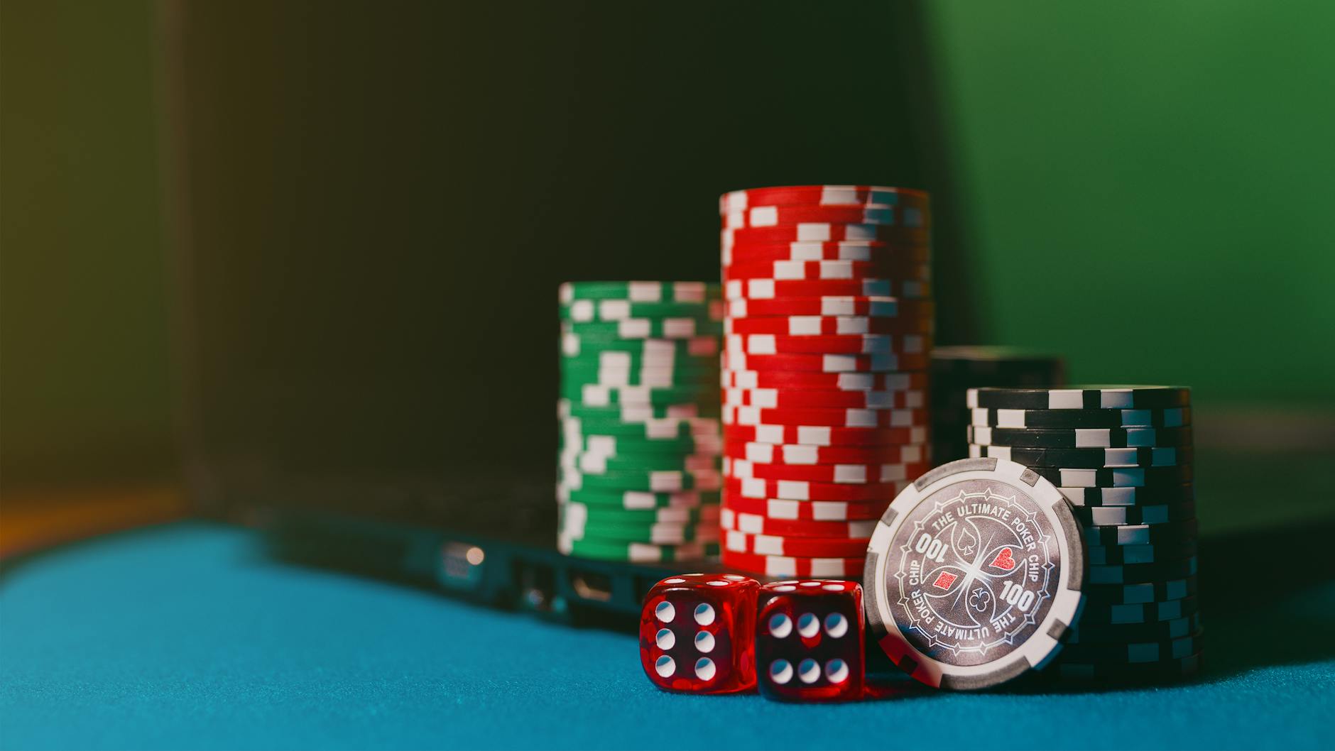 واجهة المنصة الرقمية لـ HalliBahrainBet